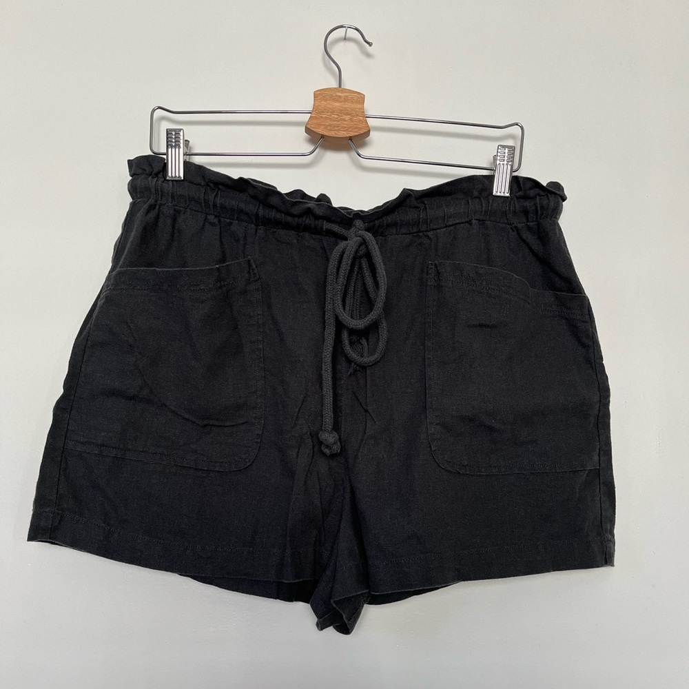 Universal Thread Linen Blend Shorts